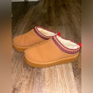 Chestnut Slide On Tas Platform Slippers